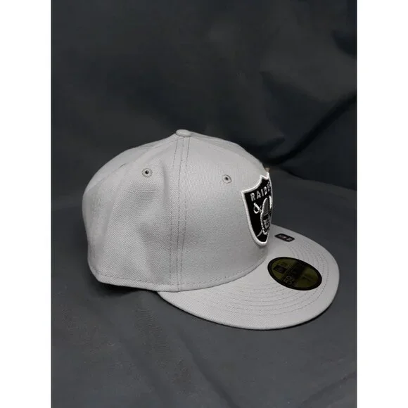 New Era 59Fifty Las Vegas Raiders Fitted Cap Grey Size 7 3/4 NEW WITH TAGS! - Picture 2 of 7